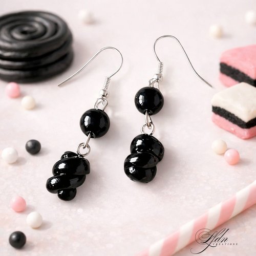 Boucles d'oreille mini réglisses pendantes