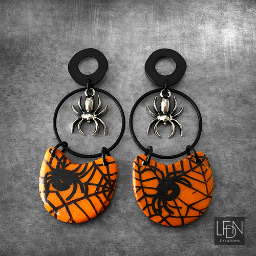 Boucles d'oreille polymère halloween tarentula