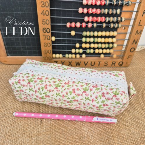 Trousse d'écolière en tissu liberty fleuri + 1 stylo offert