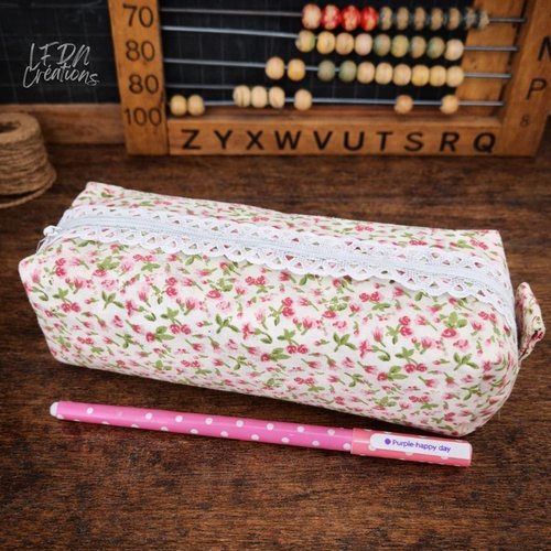 Trousse d'écolière en tissu liberty fleuri + 1 stylo offert