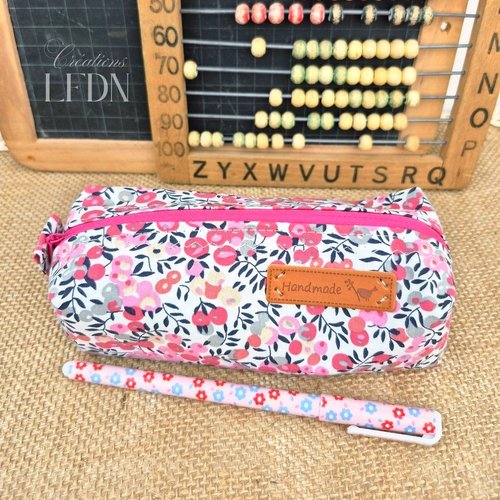 Trousse d'écolière en tissu liberty fleuri + 1 crayon offert