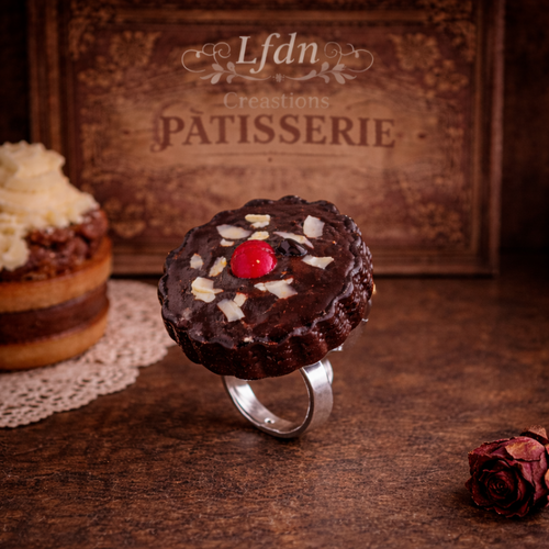Bague tarte chocolat cerise – destock
