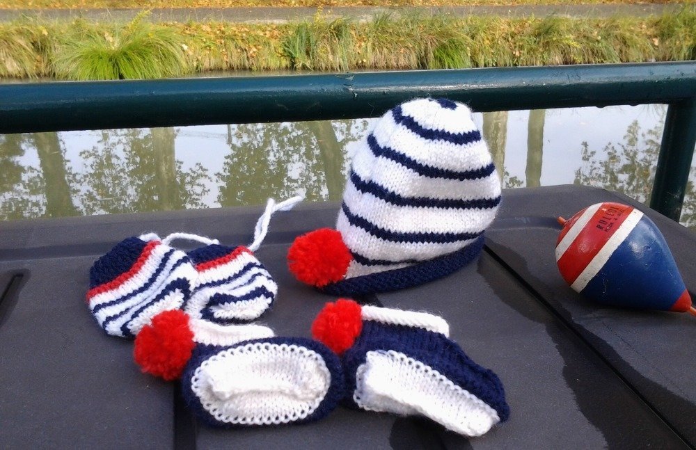 Ensemble Marin Bebe Bonnet Et Moufles Taille Naissance Tricote Main Layette Tricot Main Cadeau De Naissance Un Grand Marche