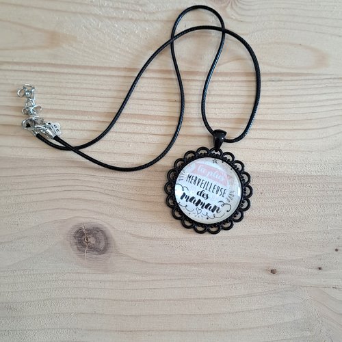 Collier cabochon merveilleuse maman
