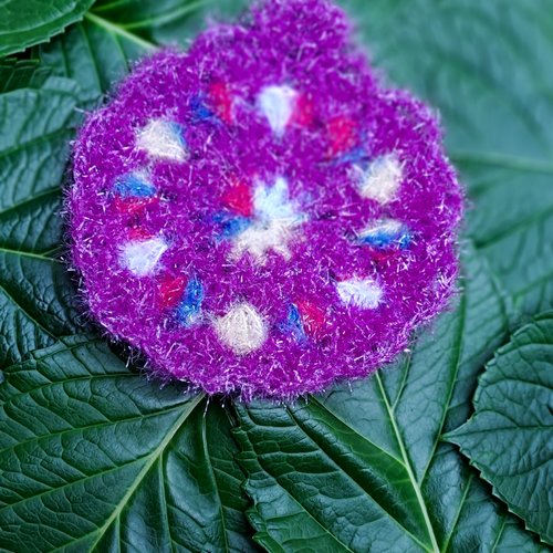 Eponge crocheter main fleur durable