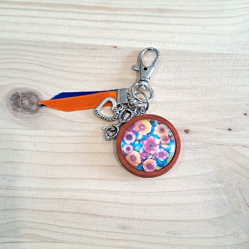 Porte clef cabochon bois