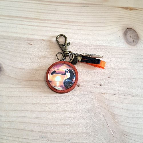 Porte clef cabochon bois
