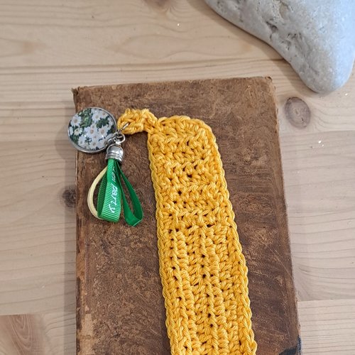 Marque page au crochet ,lecteur, lectrice