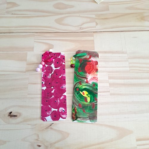 Marque-pages peint à la main