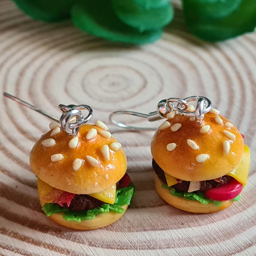 Boucles d'oreilles originales hamburger au fromage sur crochets argent 925 / bijoux gourmands en fimo