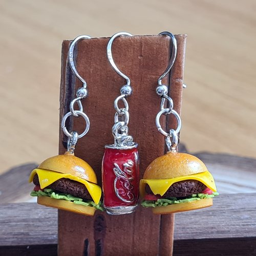 Boucles d'oreilles hamburger et soda / pendants d'oreille asymétrique / bijoux gourmands / bijoux décalés