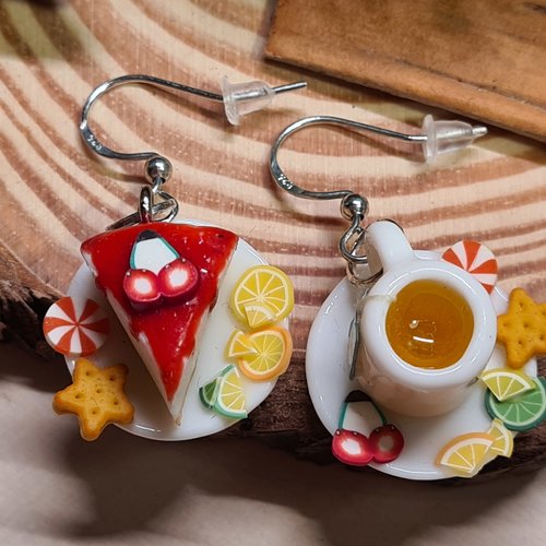 Boucles d'oreilles originales "tasse de thé lipton yellow et cheese cake en fimo / crochets argent 925 / bijou gourmand