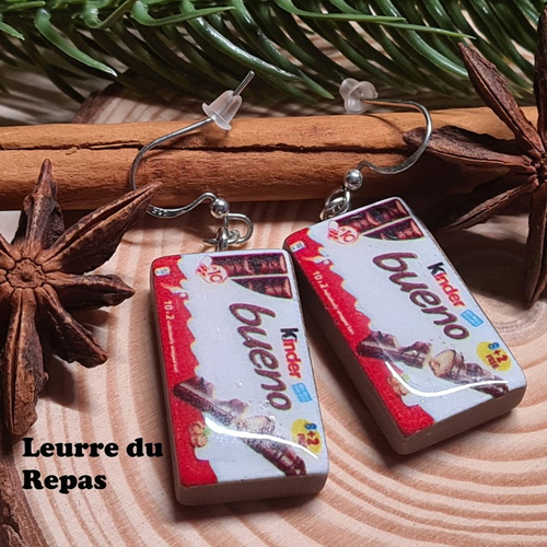 Boucles d'oreille paquet de barre chocolatée  miniatures en résine