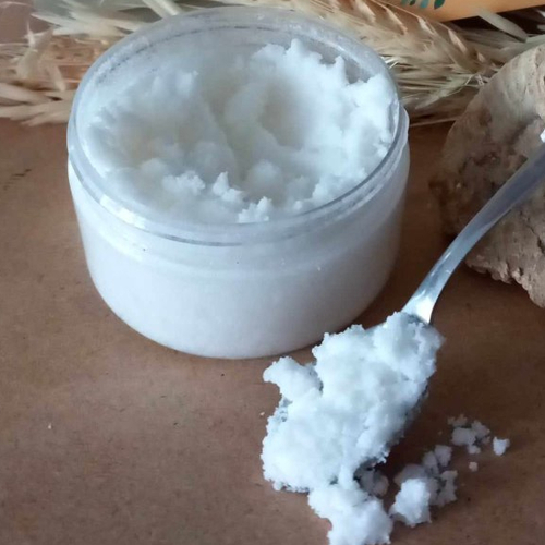 Poudre parfumée pour aspirateur