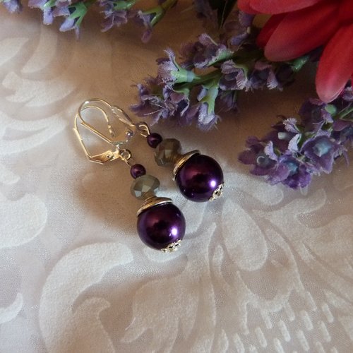 Boucles d'oreilles en perles de verre nacrées violettes