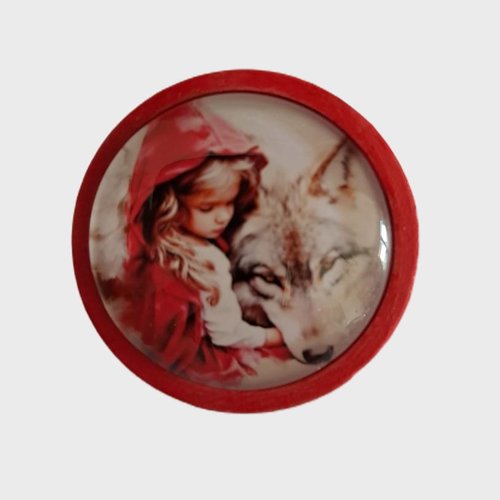Broche "petit chaperon rouge"