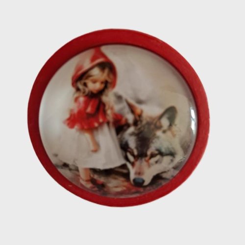 Broche "petit chaperon rouge"