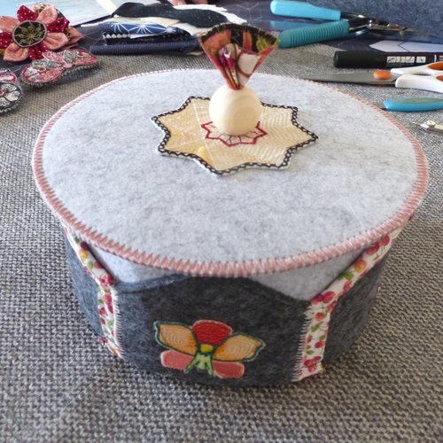 Boite décorative 1 feutrine et tissu