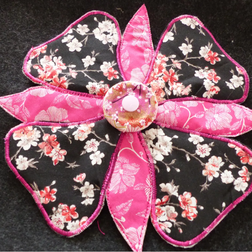 Fleur feutrine rose - noire