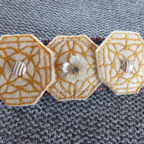 Barrette femme trois octogones brodés fil doré
