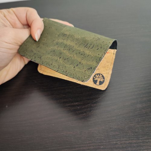 Porte-carte à rabat erable en liège de luxe (cuir de liège/vegan) (pièce unique)