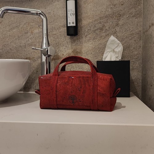 Trousse de toilette hedera (piece unique, coloris rouge glamour)