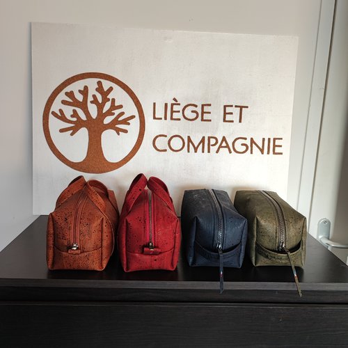 Trousse de toilette hedera (piece unique, coloris caramel délicieux)