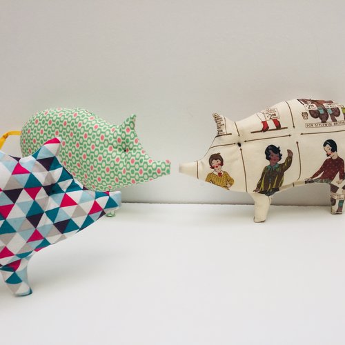 Hochet Bebe Louis En Tissu En Forme De Petit Cochon Un Grand Marche
