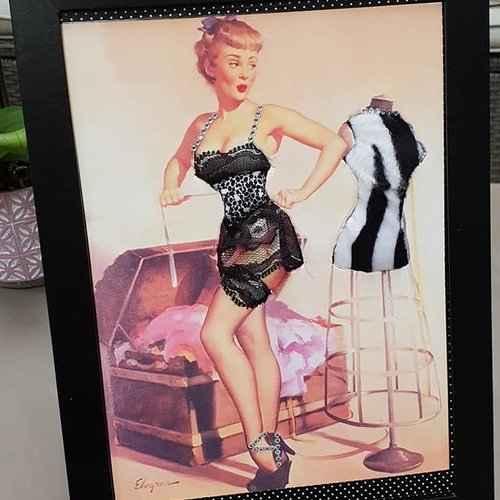 Collection cadre pin up glamour sur carton plume 
