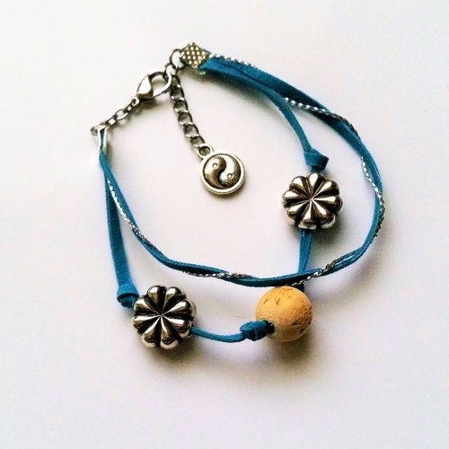 Bracelet perles fleurs acrylique perle bois cordon daim bleu