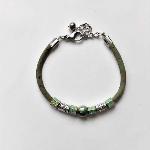 Bracelet liège vert fantaisie perles aztèque  métal argent chaine acier 