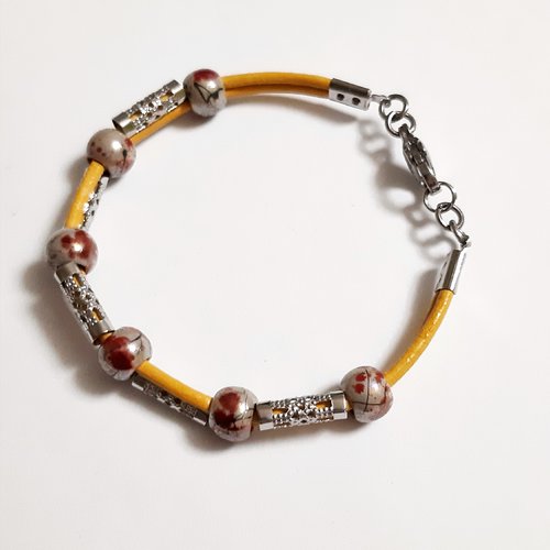 Bracelet  cordon cuir jaune perles acier cylindrique