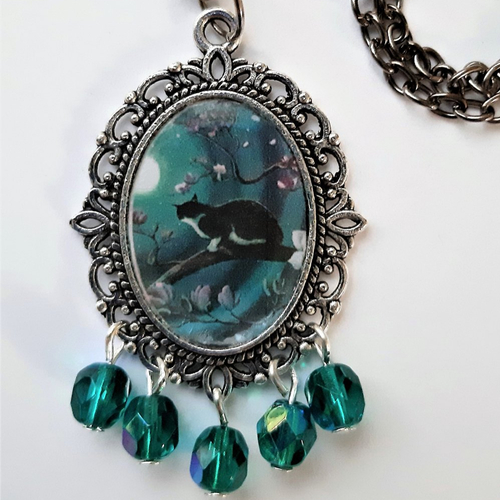 Hors stock collier sautoir avec cabochon chat et perles bohème facettées