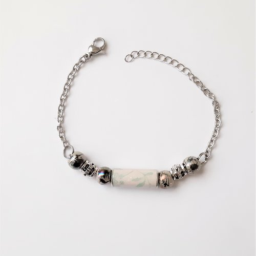 Bracelet en acier perles papier, acrylique et métal argenté