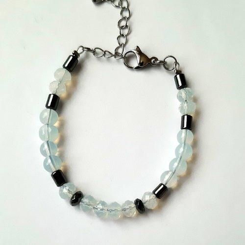 Bracelet femme perles en pierre de gemme opale et hématite