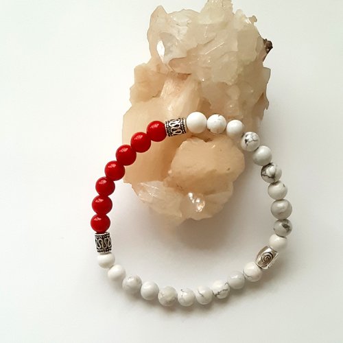 Bracelet  perles howlite et jade rouge modèle unisexe