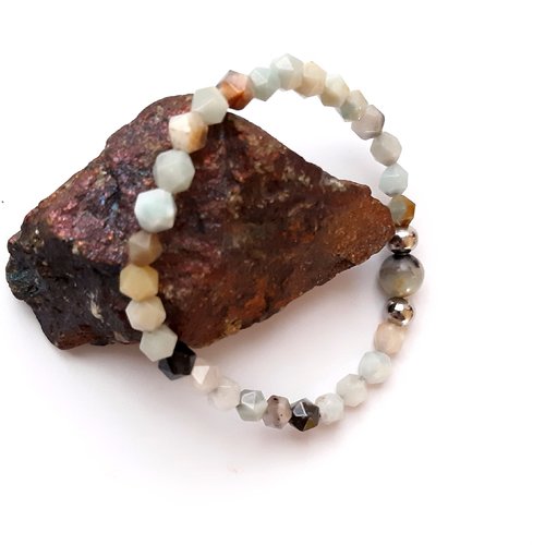 Bracelet perles en pierre minérale amazonite forme étoilée