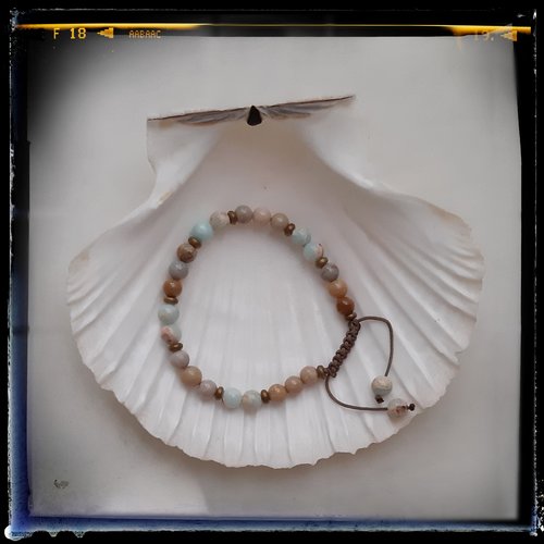 Bracelet perles jaspe chrysanthème et jaspe peau de serpent sur fil macramé