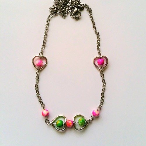 Collier fantaisie sautoir, perles cadre forme coeur, perles pierre minérale jade rose et vert