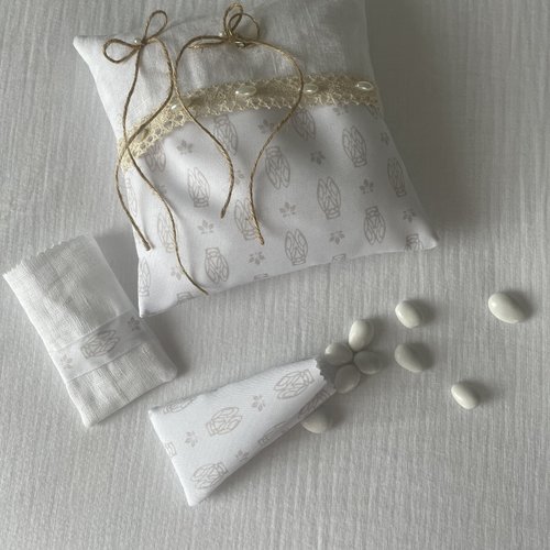Coussin d'alliances - tons beige/blanc décoration cigale provençale - lin
