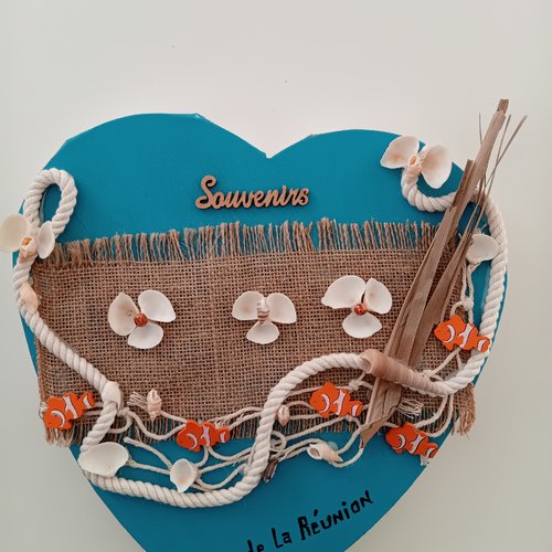 Décoration ile de la réunion :  coeur marin avec coquillages 30x29 cm