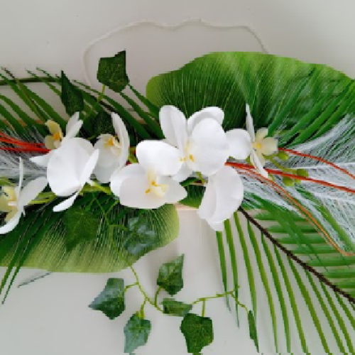 Large suspension florale exotique : orchidées, feuille de palmier