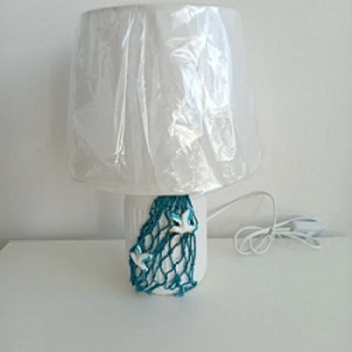 Lampe de chevet marine de charme blanche/crème avec filet de pêche/mouettes