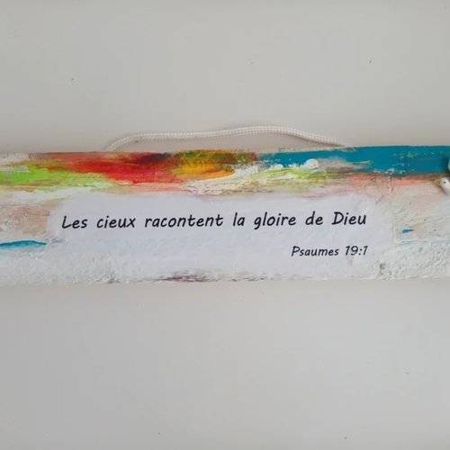 Décoration chrétienne murale sur panneau en bois peint