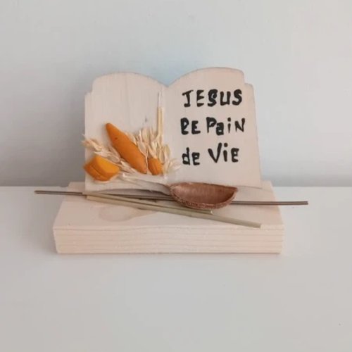 Décoration chrétienne à poser sur buchette en bois  avec inscription " jésus le pain de vie"