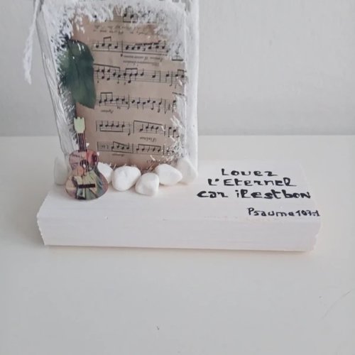 Décoration musicale chrétienne sur bois : a poser avec verset biblique