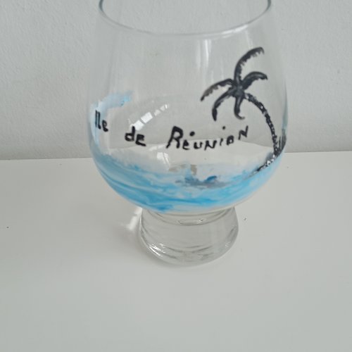 Souvenir ile de la réunion : grand verre  avec sable/ coquillages