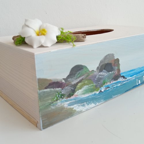 Boîte à mouchoirs marin en bois peint - souvenir de la martinique