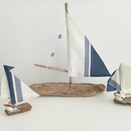 Ensemble de 3 voiliers de charme (1 grand et deux moyens) en bois flotté