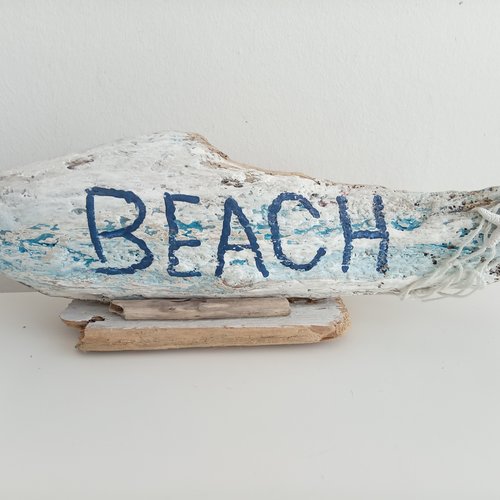 Sculpture en bois flotté : poisson avec inscription "beach" - long de 35 cm